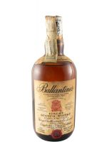 Ballantines (garrafa redonda com nível baixo) 75cl