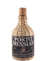 Messias Uma Coroa Porto (garrafa empalhada)