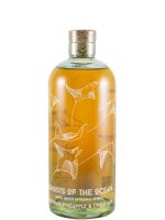 Gin Ghosts of The Ocean Azorean Pinneaple & Chilli