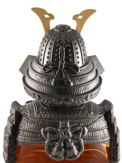 Nikka Gold & Gold Samurai (armadura em plástico) 75cl