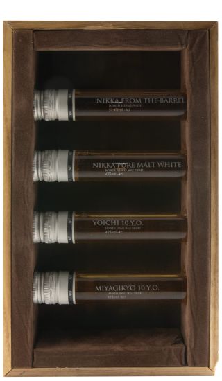 Conjunto Nikka Taketsuru 17 anos & Miniaturas Tasting 4x4cl