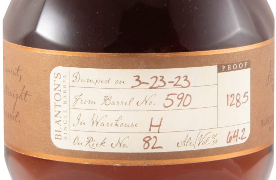 Blanton's Straight from the Barrel 64.2% (lacre partido)
