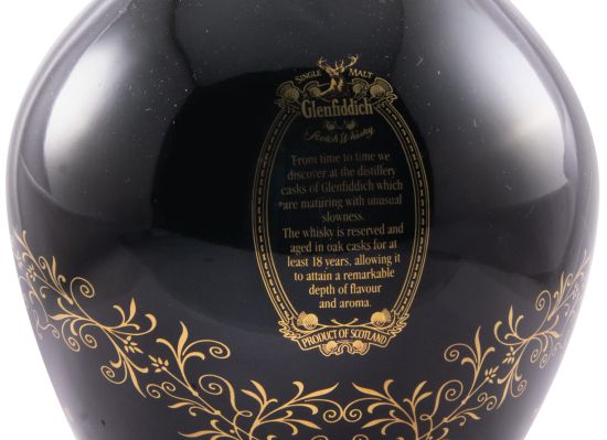 Glenfiddich Ancient Reserve 18 anos (garrafa preta)