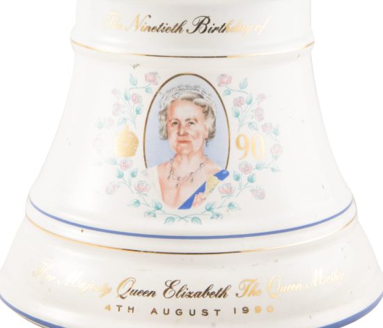 Bell's 90º Aniversário Queen Elizabeth (sino) 75cl