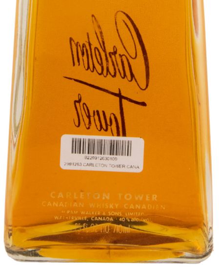 1971 Carleton Tower Canadian 71cl
