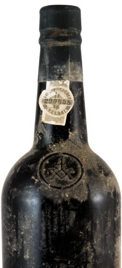 1985 Taylor's Vintage Porto (rótulo danificado)