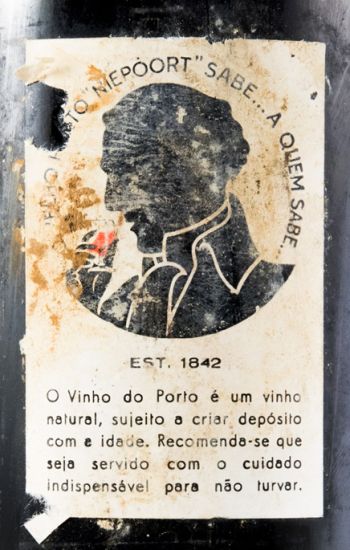 1960 Niepoort Vintage Porto (rótulo danificado)