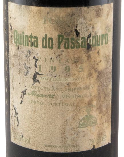 1995 Quinta do Passadouro Vintage Porto (rótulo danificado)