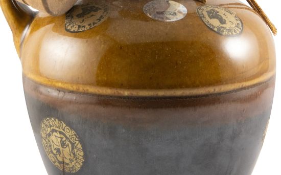 Wine Spirit CRF Reserva (ceramic bottle)