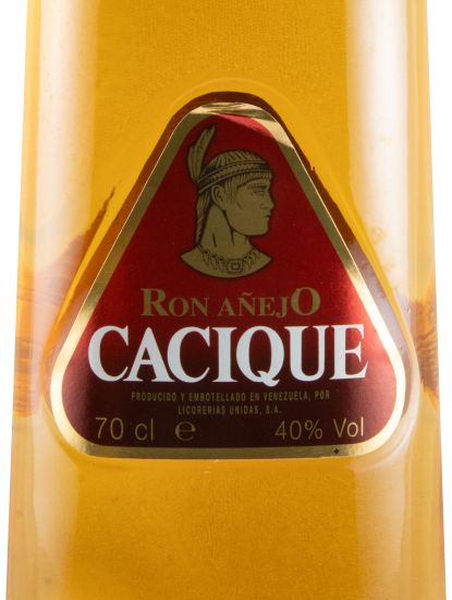 Rum Cacique Añejo (former bottle)