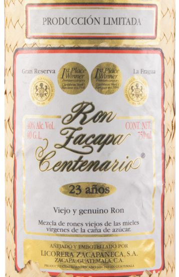 Rum Zacapa Centenario 23 anos (garrafa empalhada)