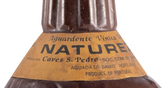 Aguardente Vínica Natureza Velha (garrafa em cerâmica)