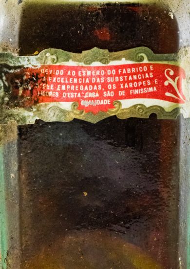 Licor Parabens Ananaz A Lousanense 50cl