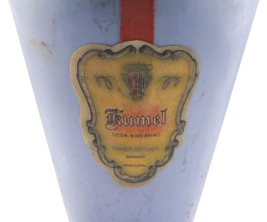 Licor Kumel Aliança (garrafa em cerâmica) 72,5cl