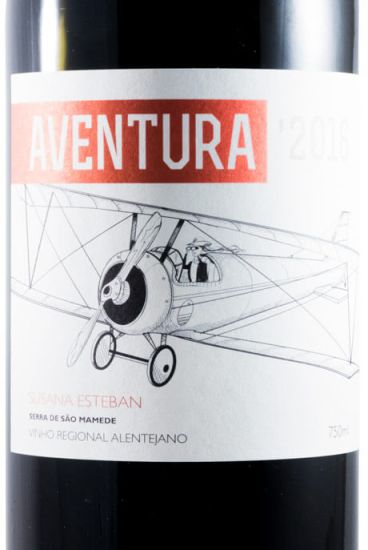 2016 Susana Esteban Aventura red