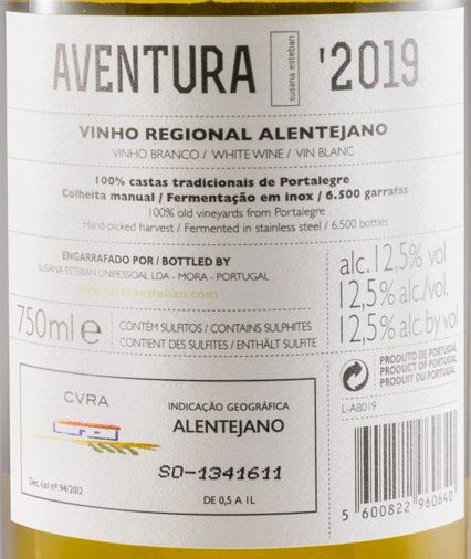 2019 Susana Esteban Aventura white