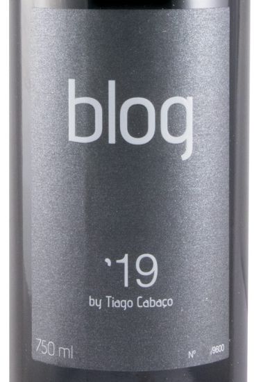 2019 Blog by Tiago Cabaço tinto