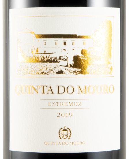 2019 Quinta do Mouro red (golden label)