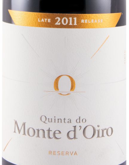 2011 Quinta do Monte d'Oiro Reserva Late Release red