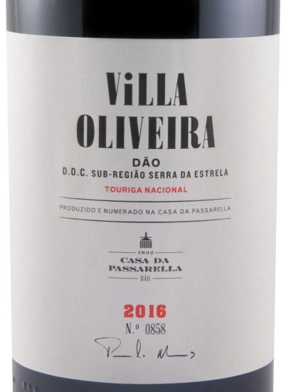 2016 Casa da Passarella Villa Oliveira tinto