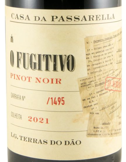 2021 Casa da Passarella O Fugitivo Pinot Noir tinto