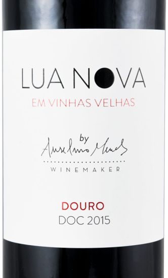 2015 Lua Nova em Vinhas Velhas red