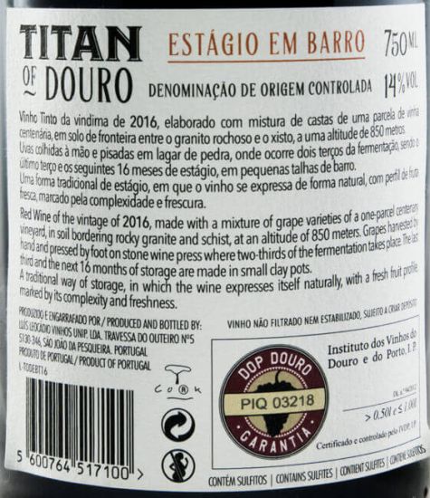 2016 Titan of Douro Estágio em Barro tinto