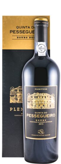 2015 Quinta do Pessegueiro Plenitude red