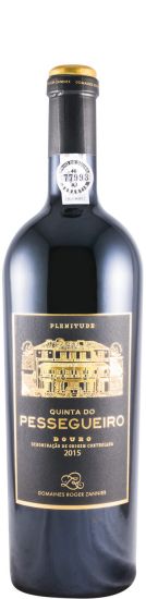 2015 Quinta do Pessegueiro Plenitude red