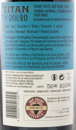 2019 Titan of Douro red