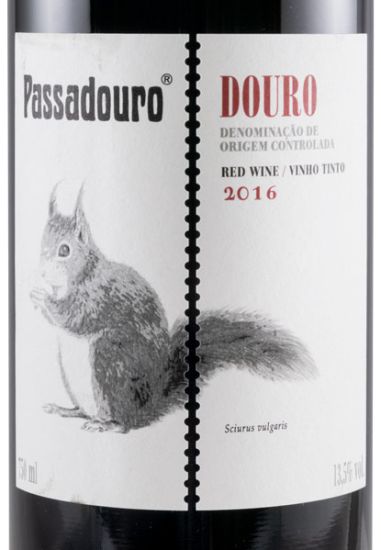 2016 Quinta do Passadouro red