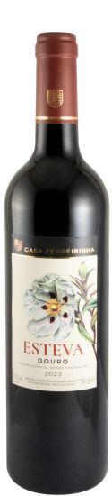 2023 Casa Ferreirinha Esteva red