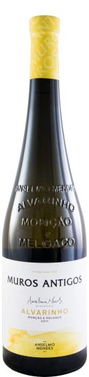2017 Muros Antigos Alvarinho white