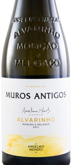 2017 Muros Antigos Alvarinho white