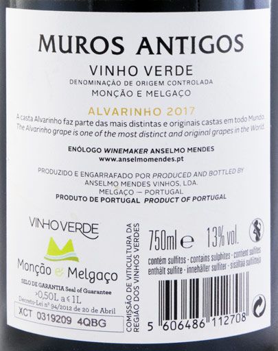 2017 Muros Antigos Alvarinho white