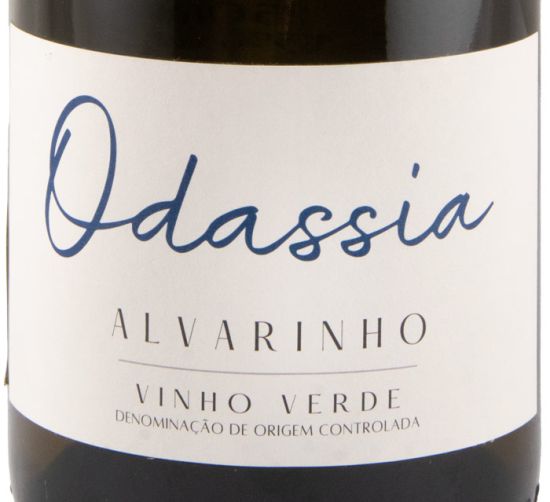 2022 Odassia Alvarinho white