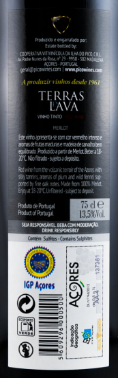 2015 Terras de Lava Merlot red