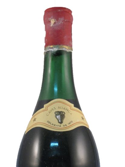 1970 Aliança Garrafeira red