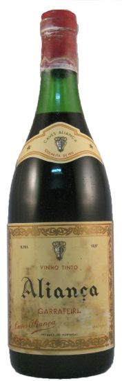 1972 Aliança Garrafeira red