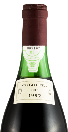 1982 Porta dos Cavaleiros red