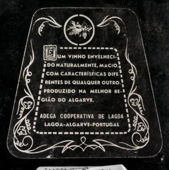 1977 Lagoa Reserva tinto
