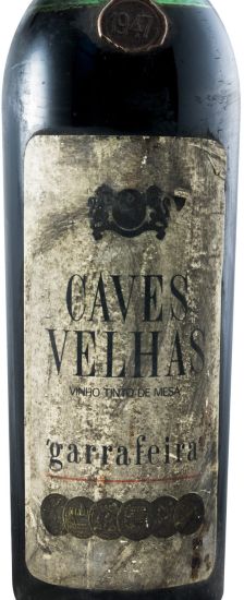 1947 Caves Velhas Garrafeira red