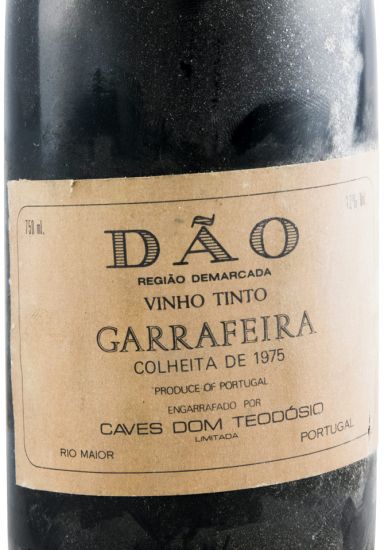 1975 Caves Dom Teodósio tinto