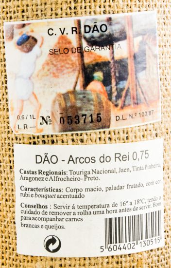 2001 Caves Arcos do Rei Reserva red