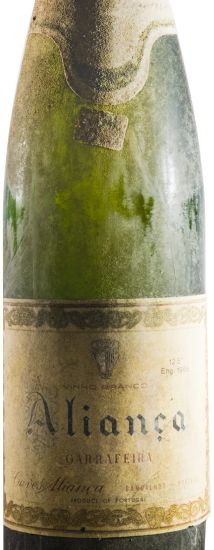 1963 Aliança Garrafeira white