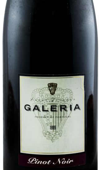 1999 Galeria Pinot Noir red