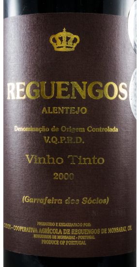 2000 Reguengos Garrafeira Sócios red