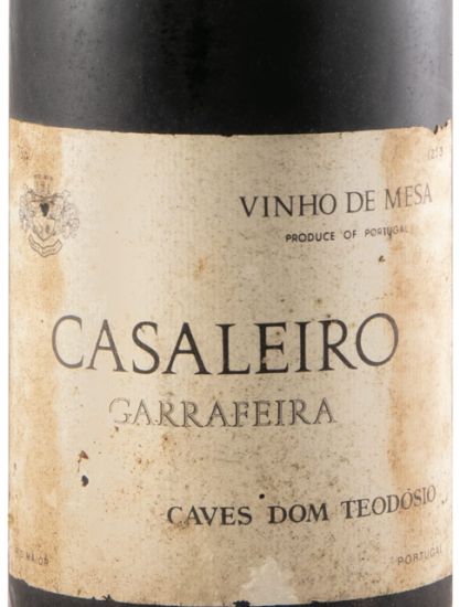 1963 Casaleiro Garrafeira tinto
