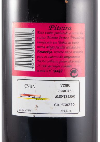 2001 Piteira red