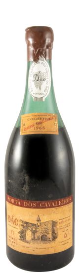 1966 Porta dos Cavaleiros Reserva Seleccionada tinto (nível baixo)
